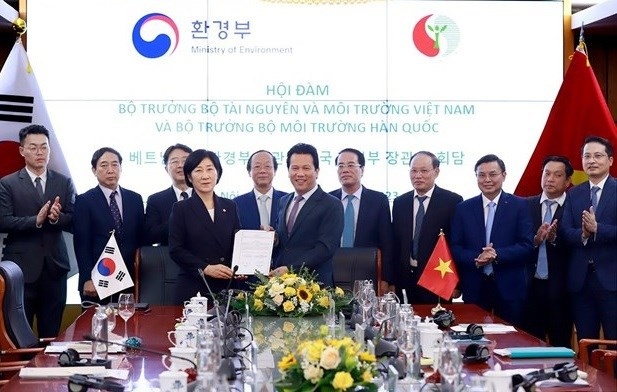 Vietnam, RoK eye broader environment co-operation